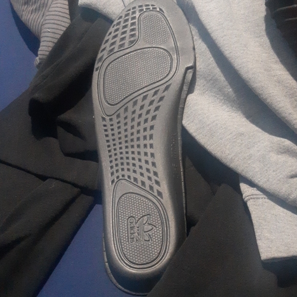 Adidas Yeezy Boost 350 Core Red - Picture 7 of 8